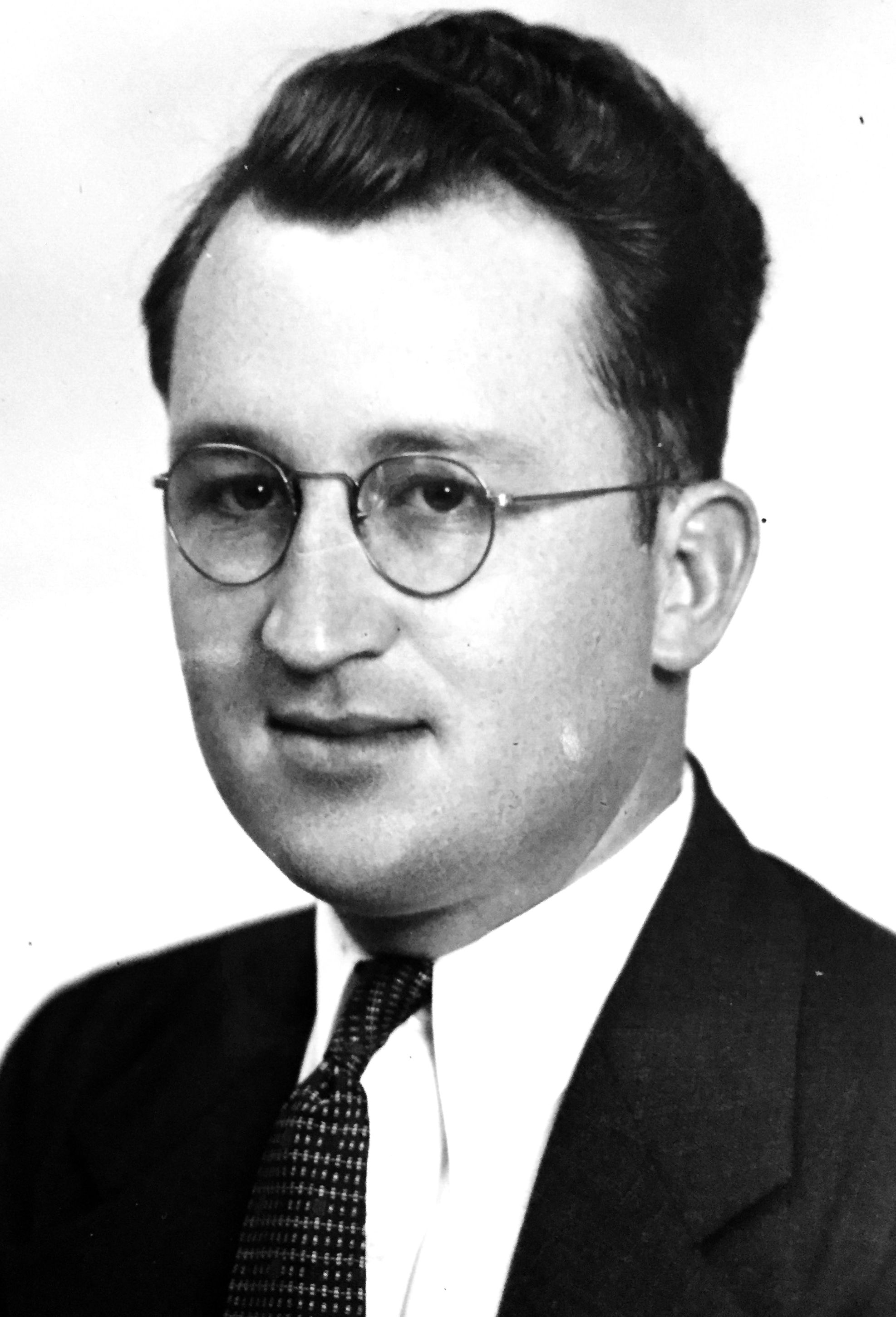Howard M Cullimore (1910 - 1997) Profile