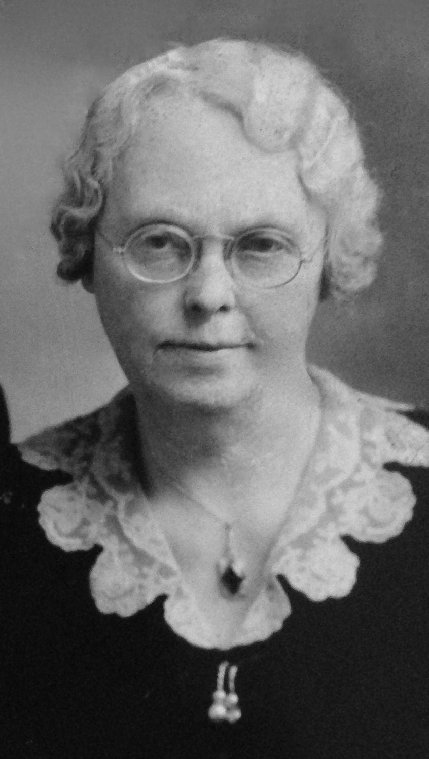 Isabel Chase (1868 - 1952) Profile