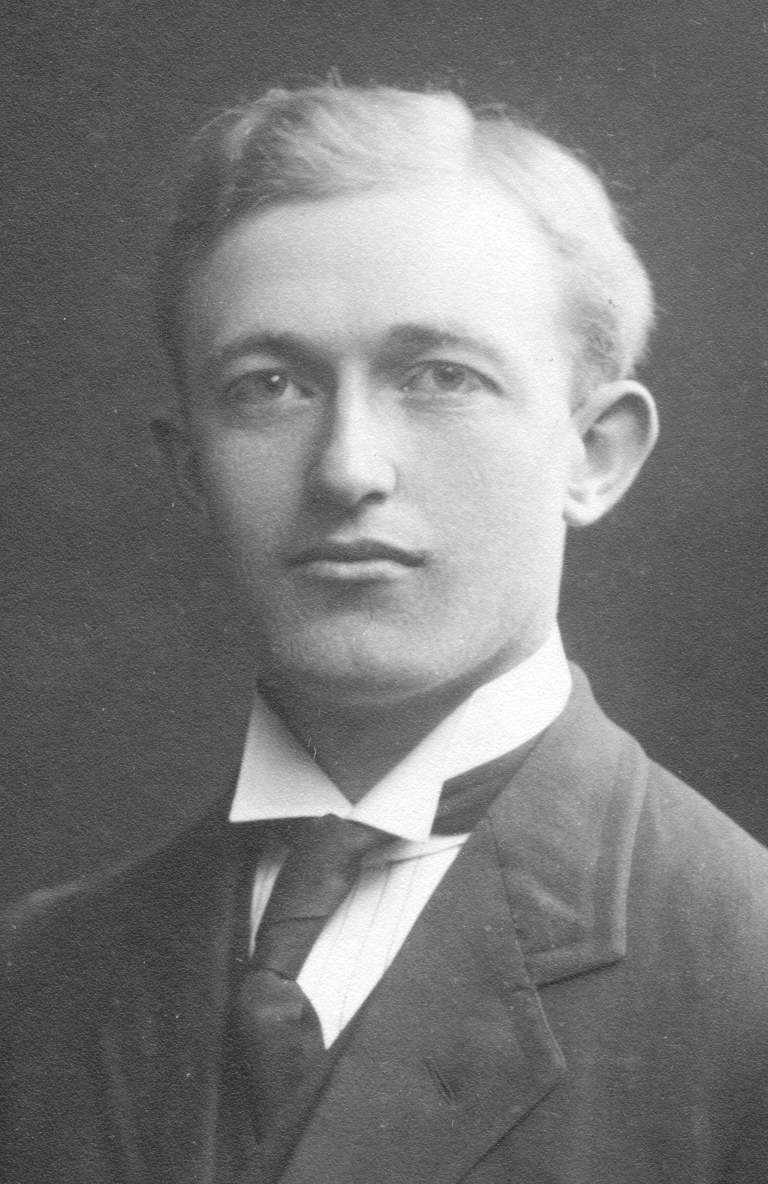 Joseph Hyrum Carstensen (1889 - ?) Profile