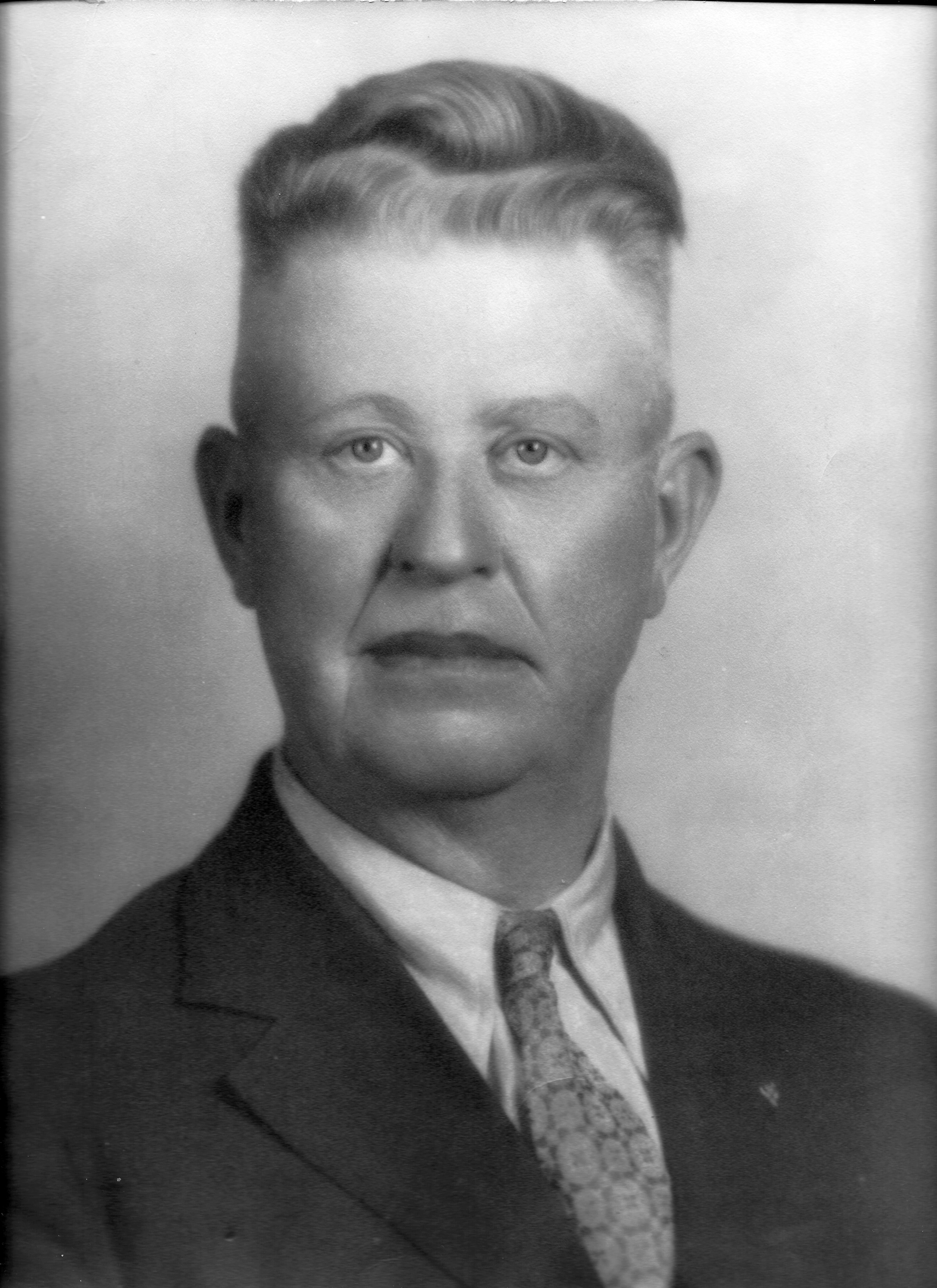 Louis D Christenson (1880 - 1959) Profile