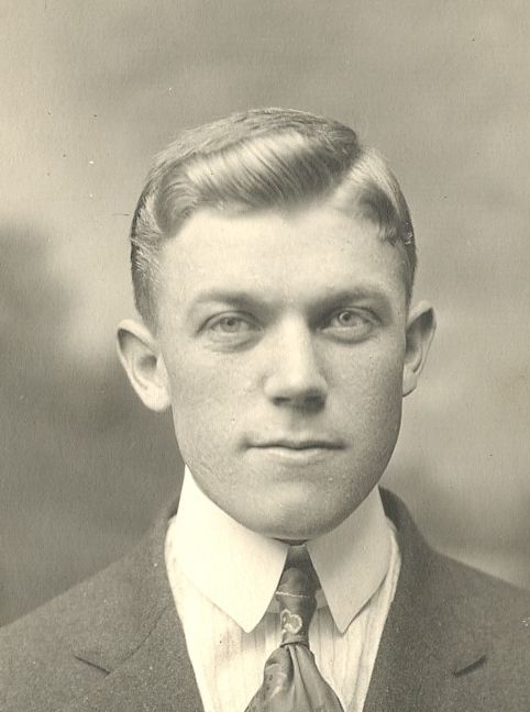 Roscoe Cleon Cox (1898 - 1972) Profile