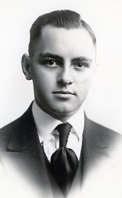 Wallace Lowell Castleton (1900 - 1986) Profile