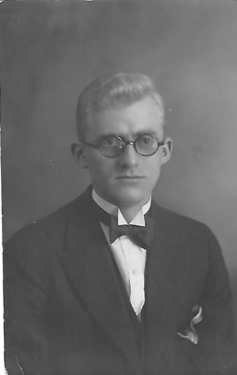 Hermanus de Mik (1902 - 1984) Profile
