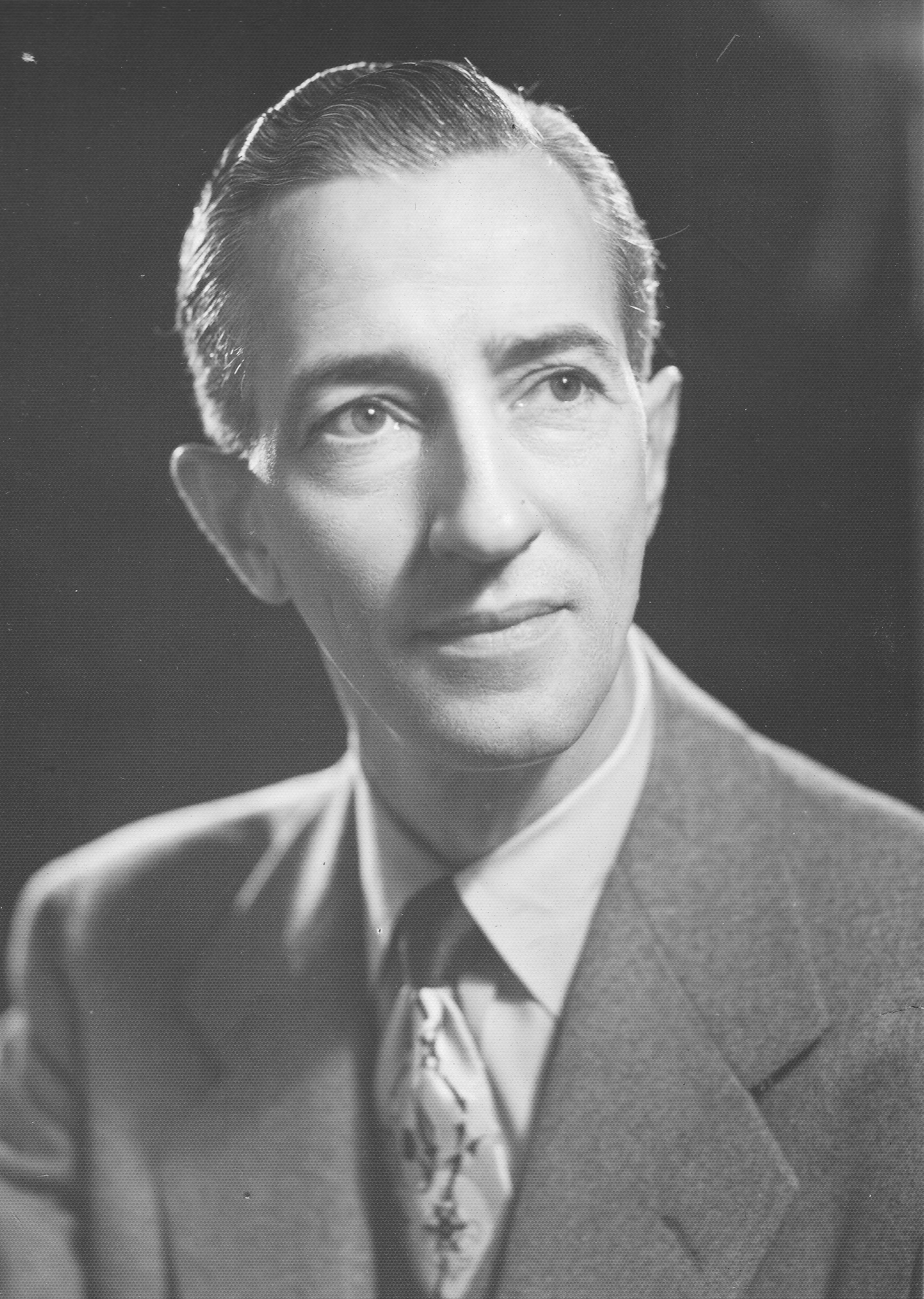 Gerald Rich Daynes (1904 - 1978) Profile