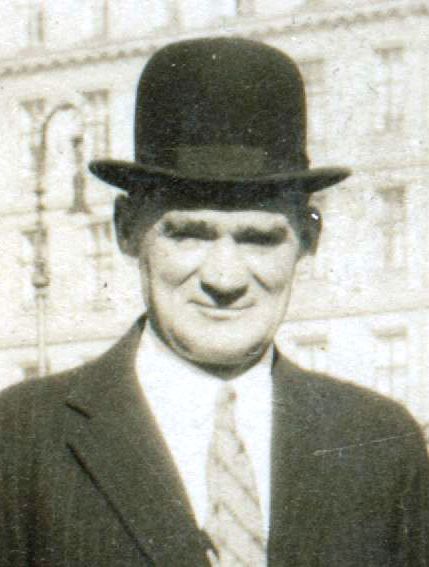 Hyrum Domgaard (1874 - 1962) Profile