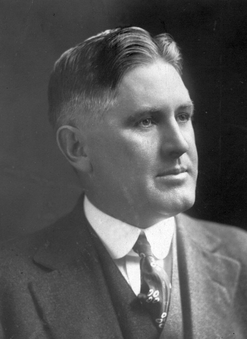 Moses Cozzens Davis (1869 - 1946) Profile