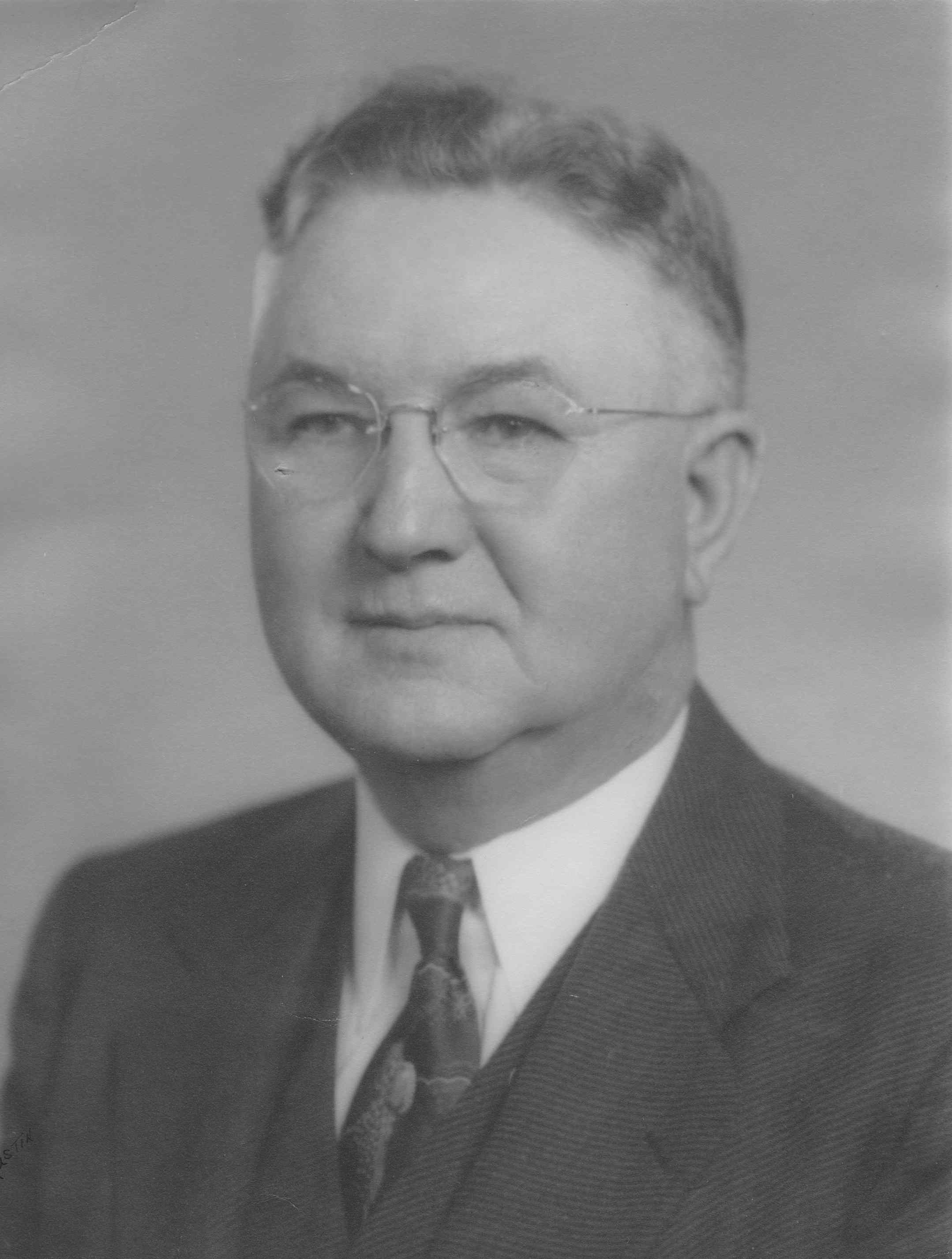 Robert Cousins Davis (1884 - 1972) Profile