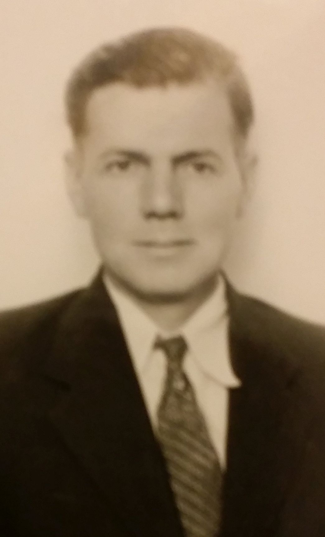 Verrill Wilford Draper (1903 - 1984) Profile