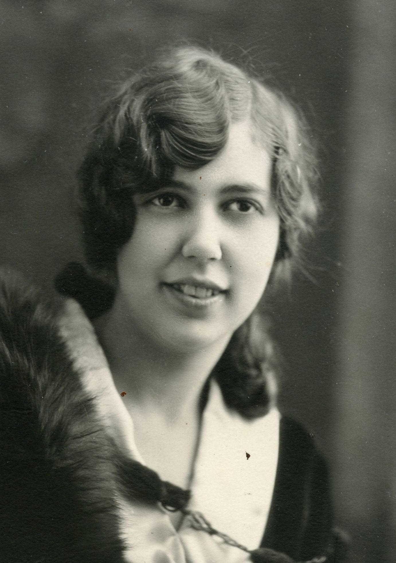 Helen Ellsworth (1909 - 1987) Profile