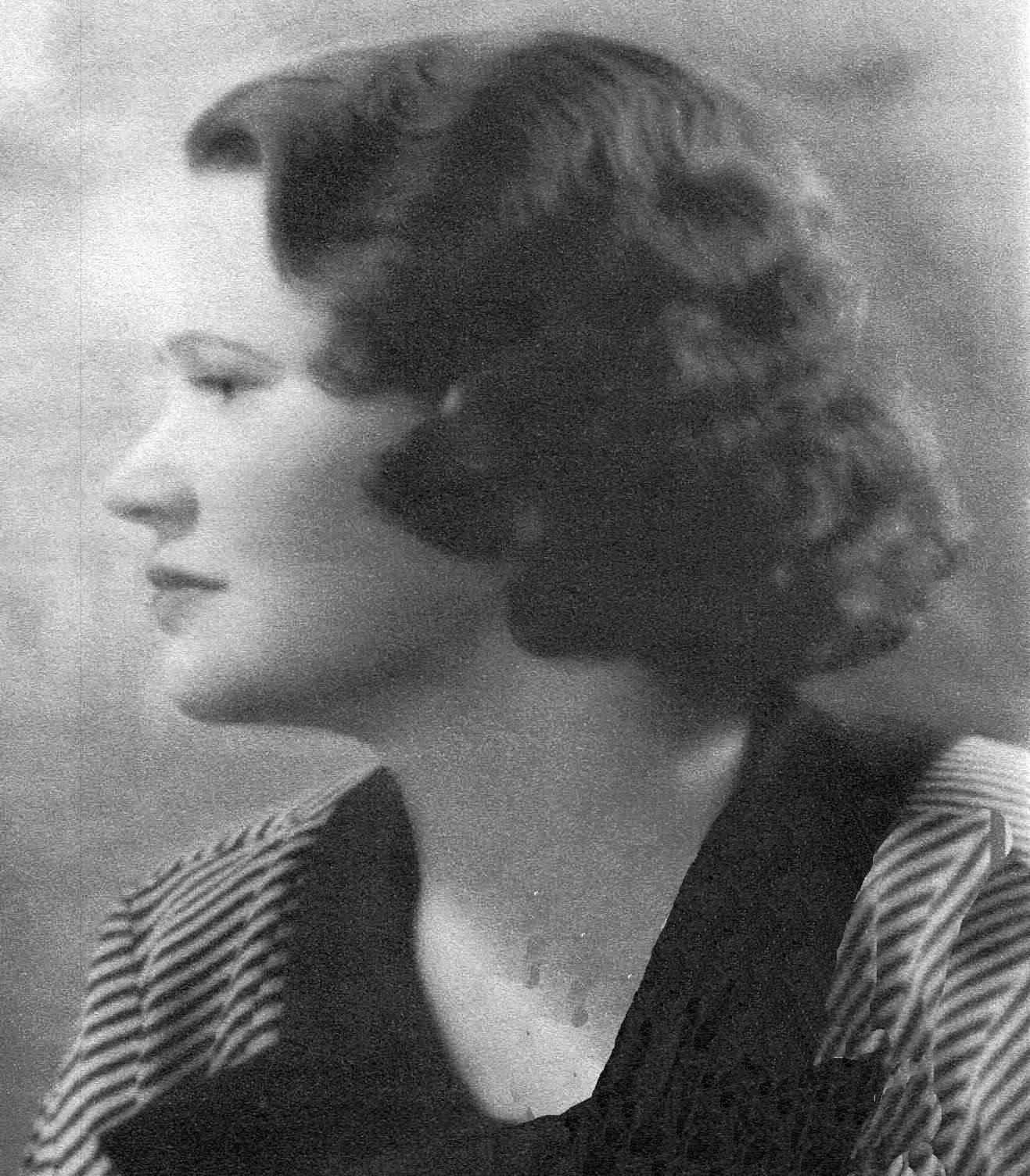 Nellie Marie Earl (1907 - 2005) Profile