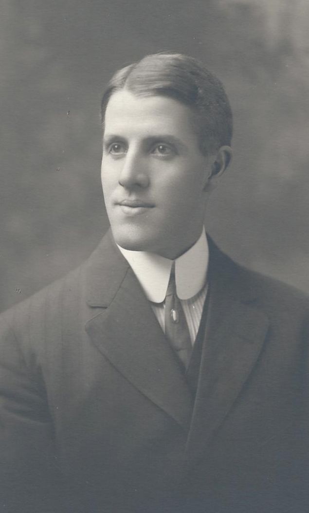 Walter Eli Elieson (1890 - 1972) Profile