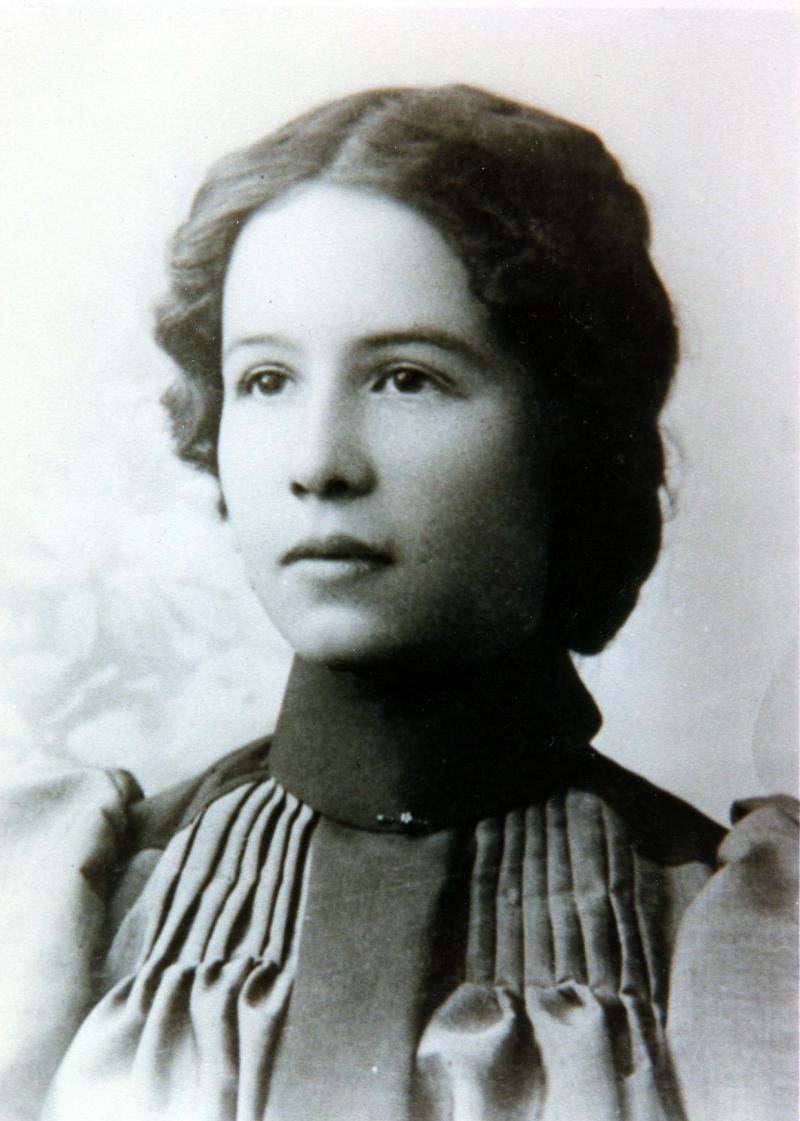 Maud Hodgson (1889 - 1968) Profile
