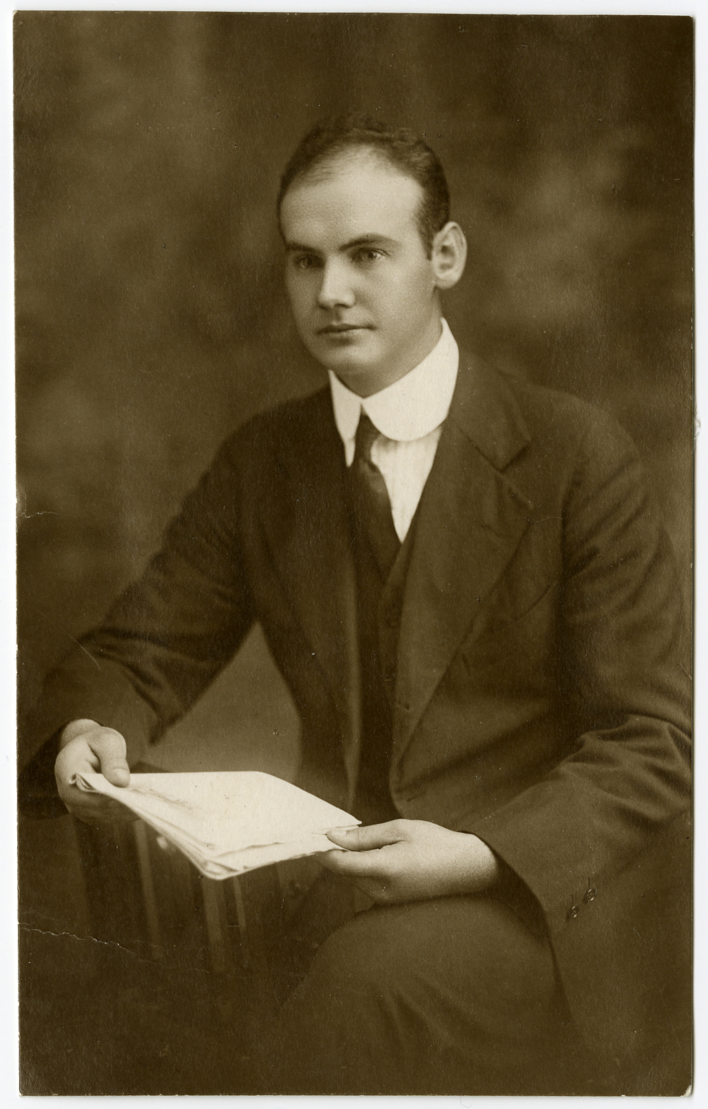 Leonard Fuller (1895 - 1966) Profile