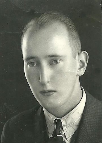 Douglas Francis (1917 - 1995) Profile