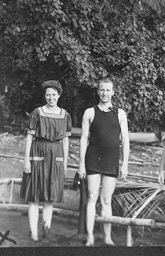 Maud Hodgson and Franklin J Fullmer, swimming suits in Tahiti
