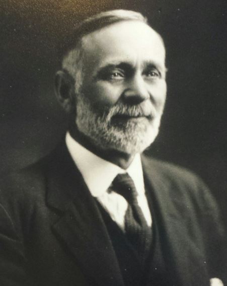 Lucian C Farr (1855 - 1933) Profile
