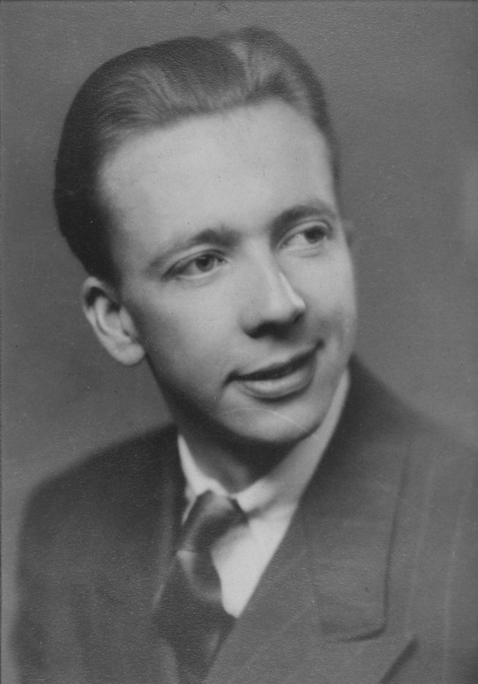 Byron Theodore Geslison (1914 - 2001) Profile