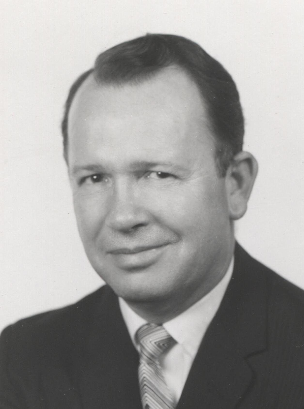 Donald Davison Andersen Glad (1915 - 1978) Profile