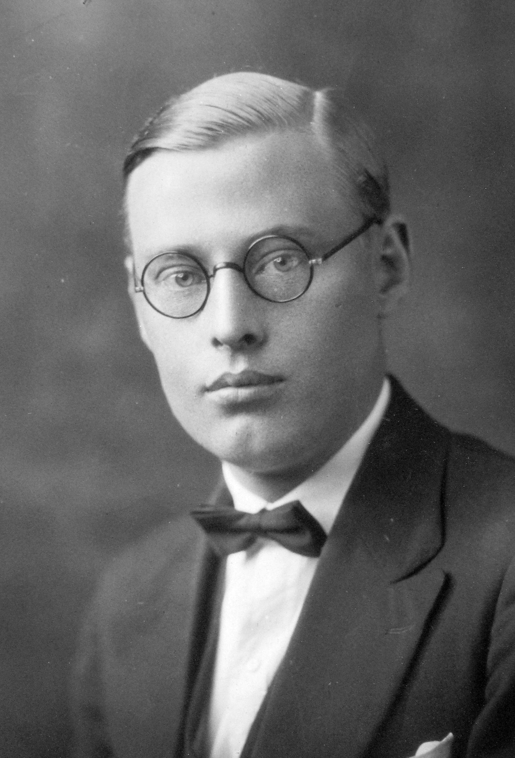 William Harry Greenwell (1905 - 2001) Profile
