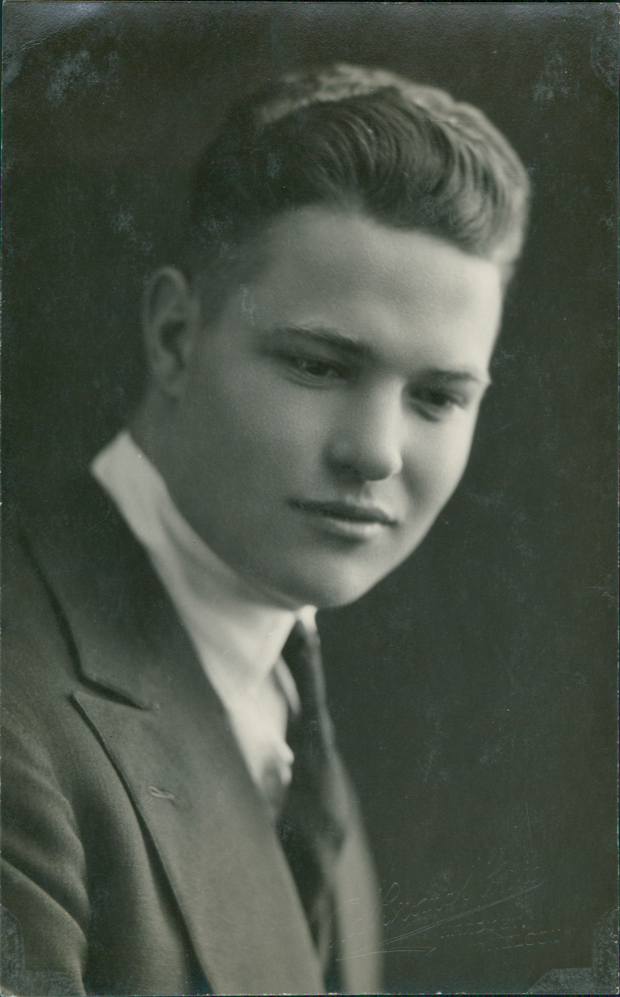 Charles Hanson Hollingworth (1901 - 1971) Profile