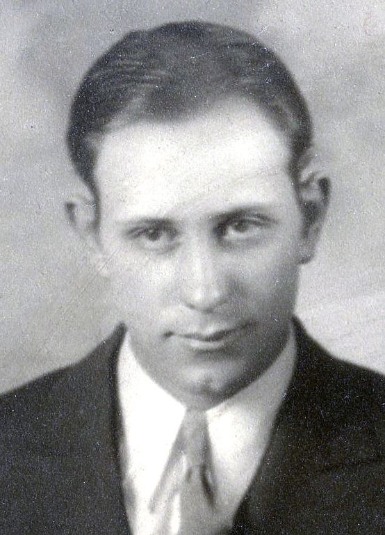 Ernest Bertoch Henrichsen (1909 - 1999) Profile