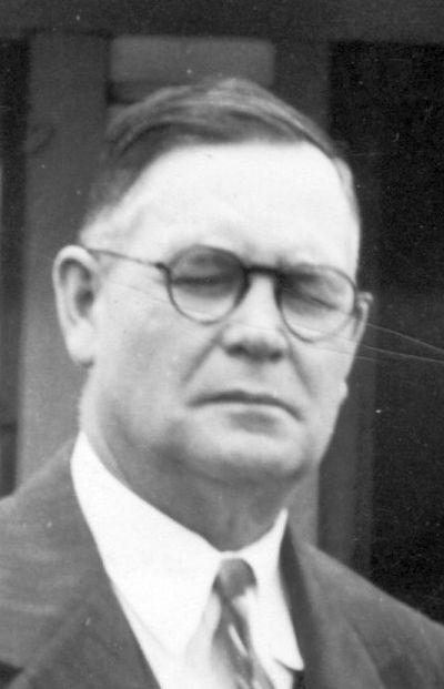 Frank Hicks (1880 - 1964) Profile