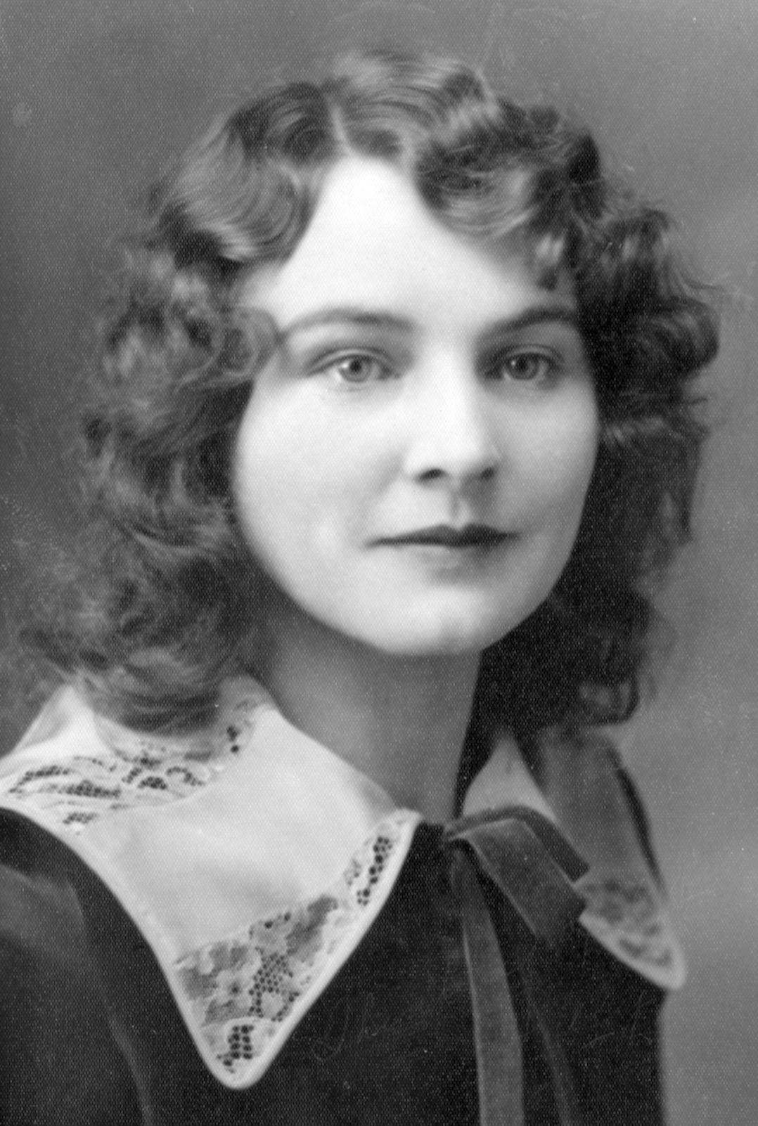 Mary Pauline Humpherys (1909 - 2002) Profile