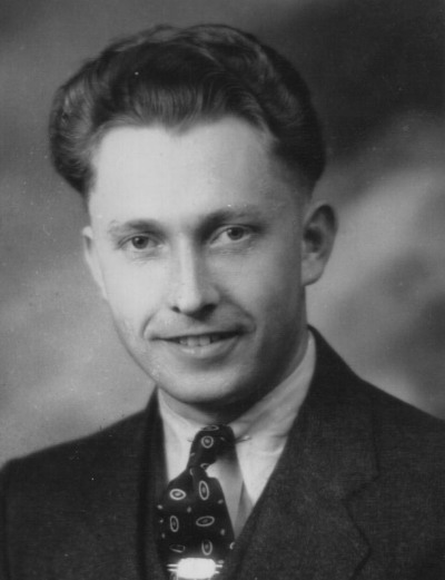 Robert James Hopkins (1912 - 2002) Profile