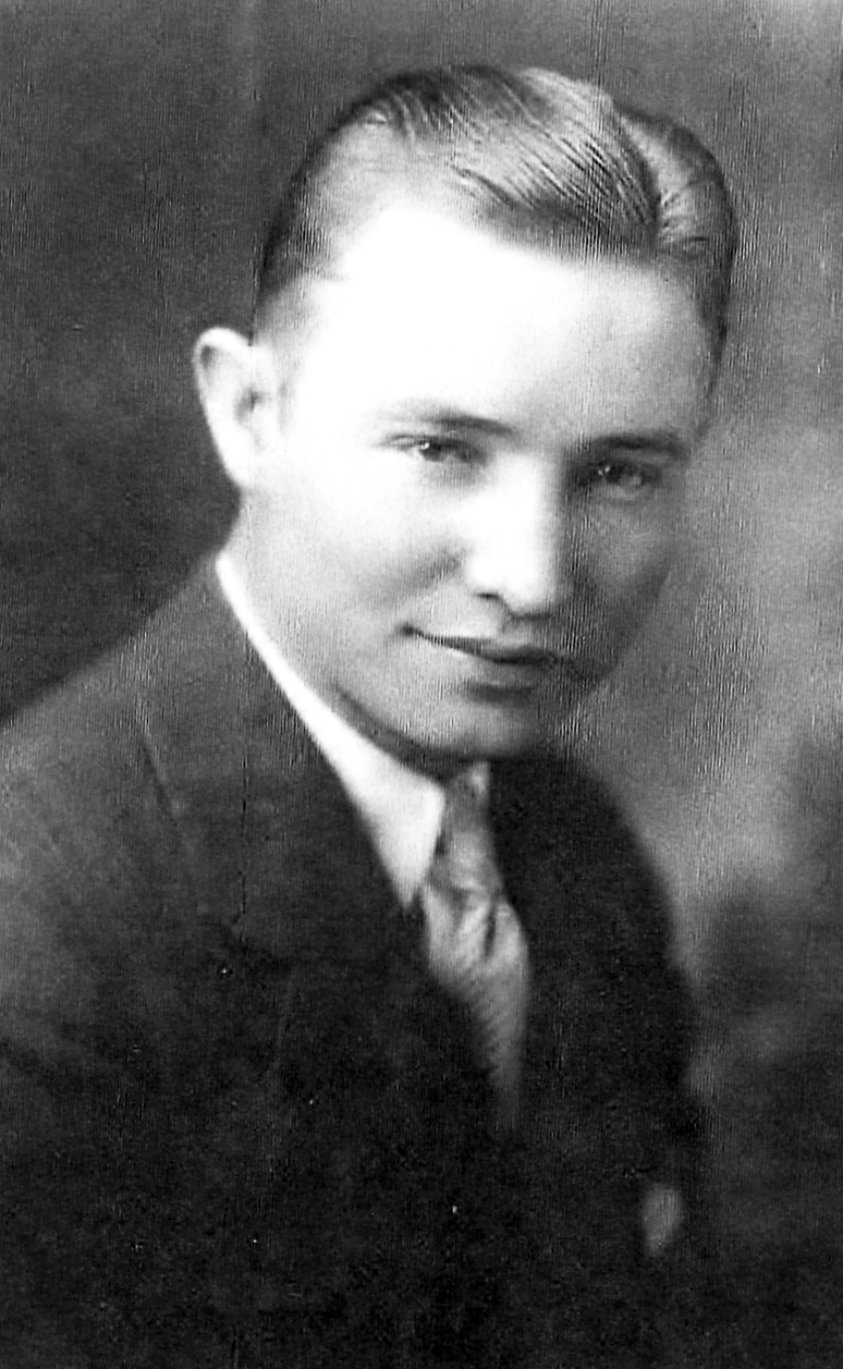 Stone L Hoopes (1906 - 1986) Profile