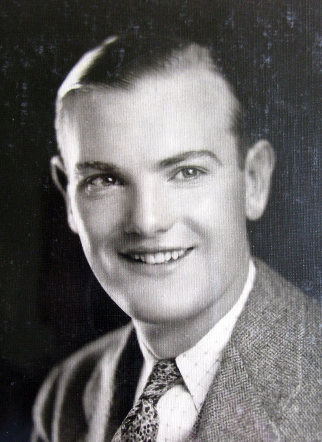 William Arnison Hoskisson (1907 - 1994) Profile