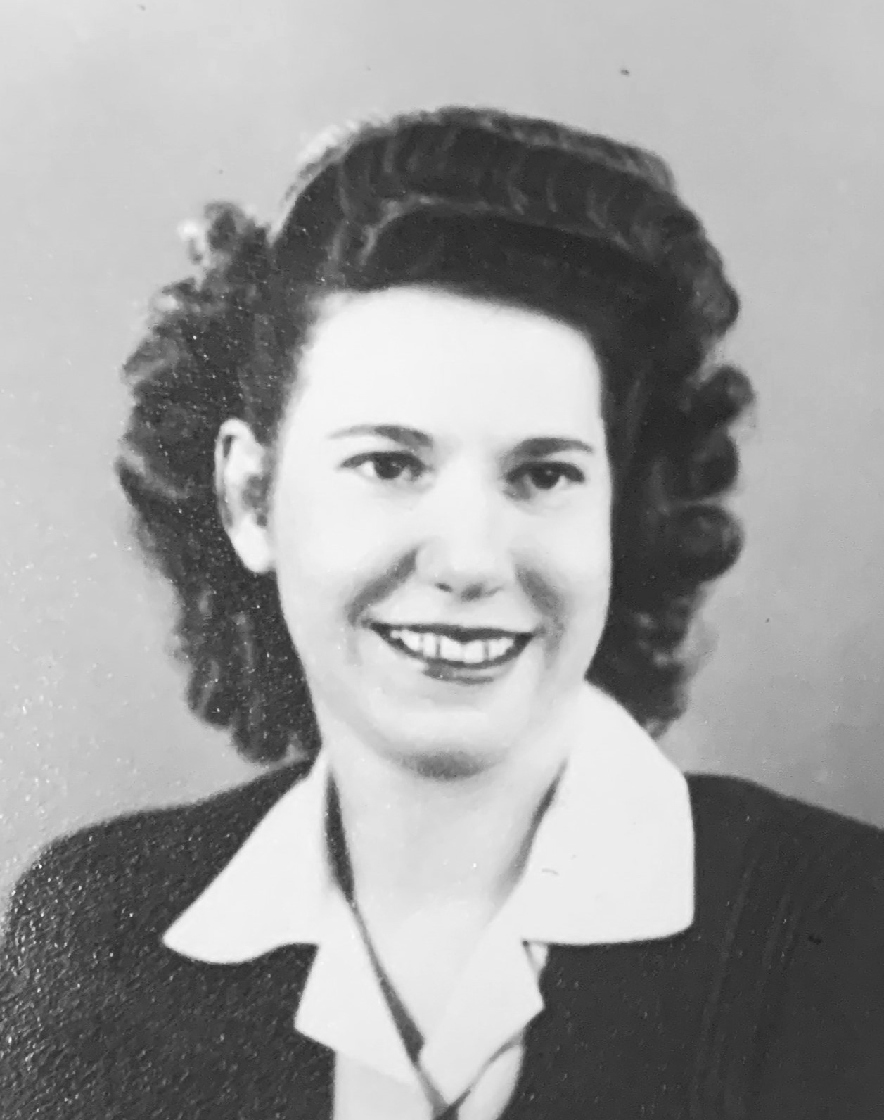 Vera Jones (1919 - 2010) Profile
