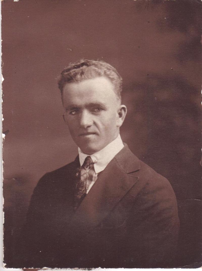 Elvan George Korth (1900 - 1944) Profile