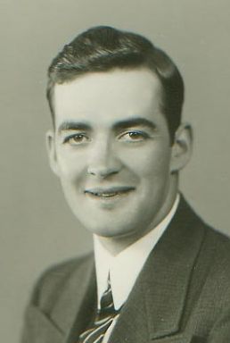 Lloyd Everett Kjar (1918 - 2000) Profile