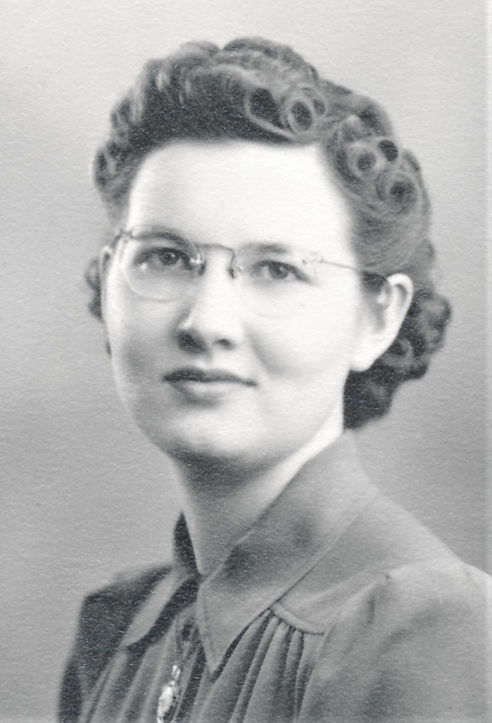 Alice June Lindberg (1919-2005) Profile