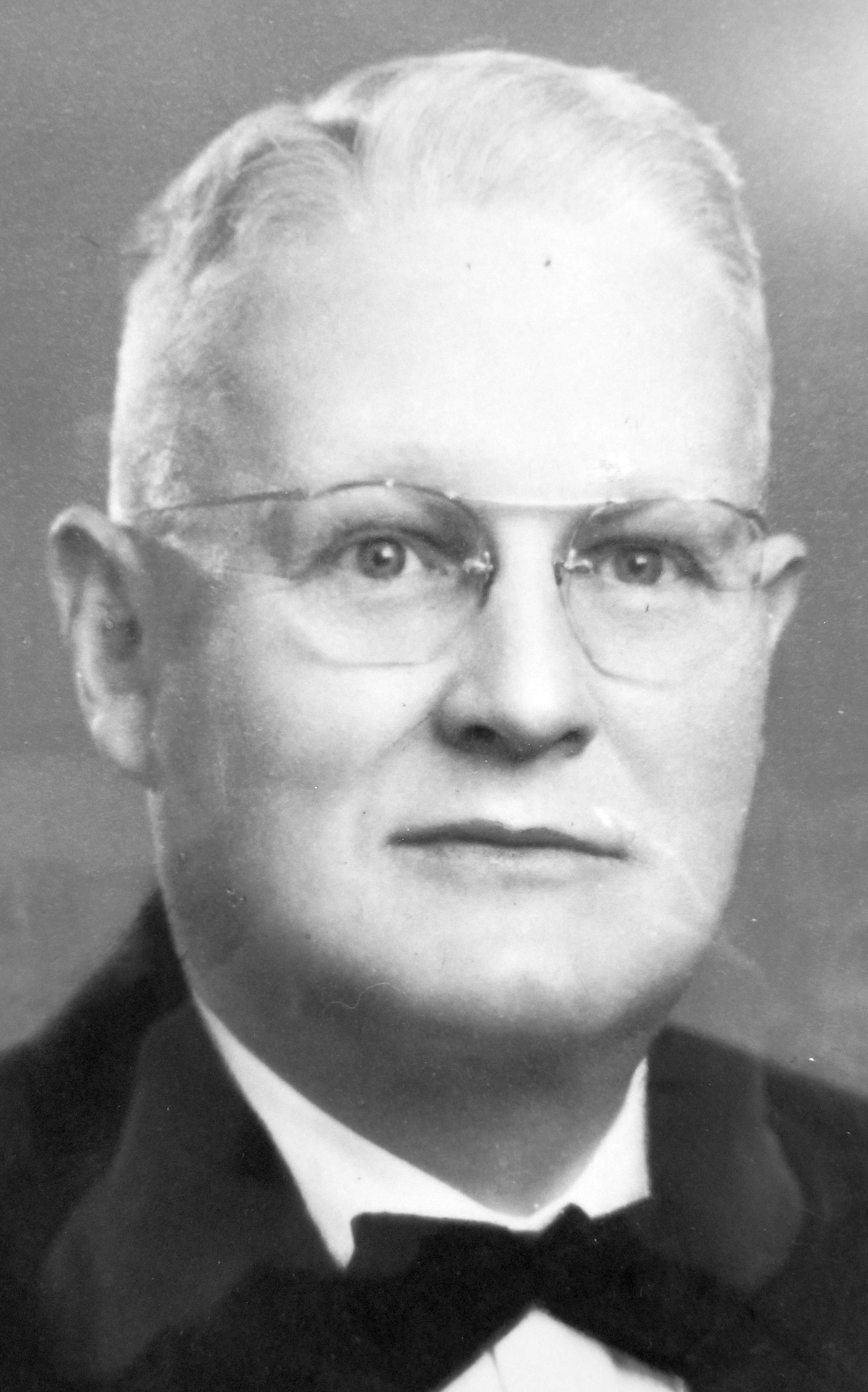 Carl Archibald Lindquist (1892 - 1947) Profile