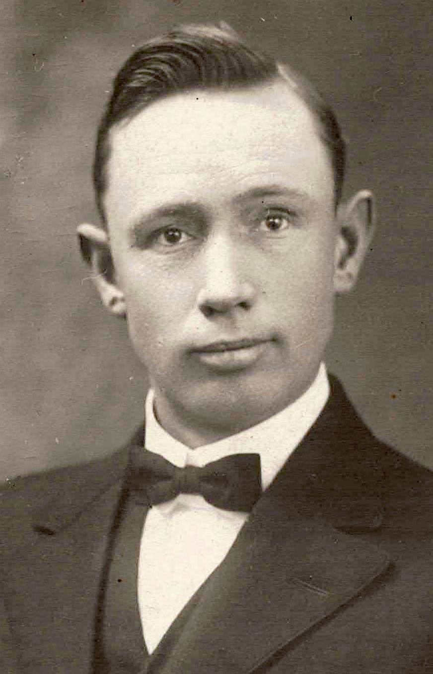Hugh Malstrom Larson (1884 - 1958) Profile