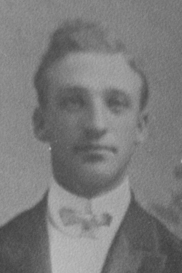 James Alma Larson (1877 - 1926) Profile