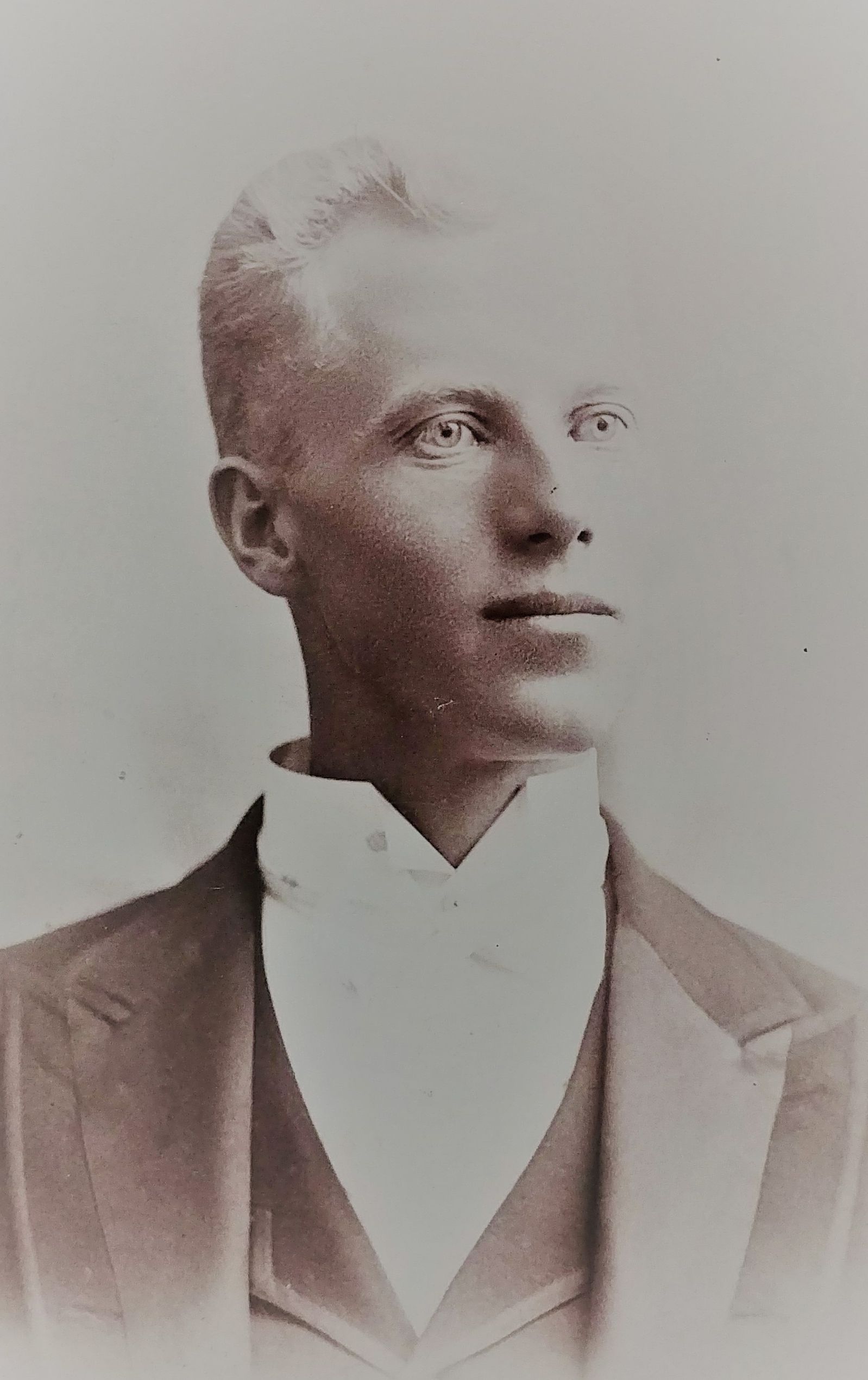 Joseph Larson (1868 - 1961) Profile
