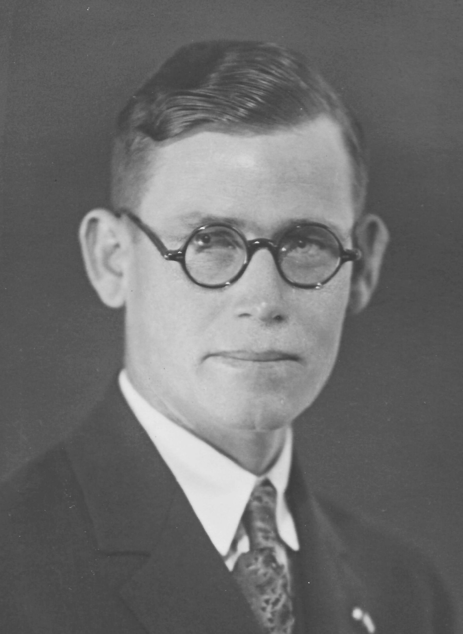 Leroy Larson (1901 - 1989) Profile