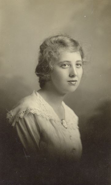 Phyllis James Lambert (1900 - 1964) Profile