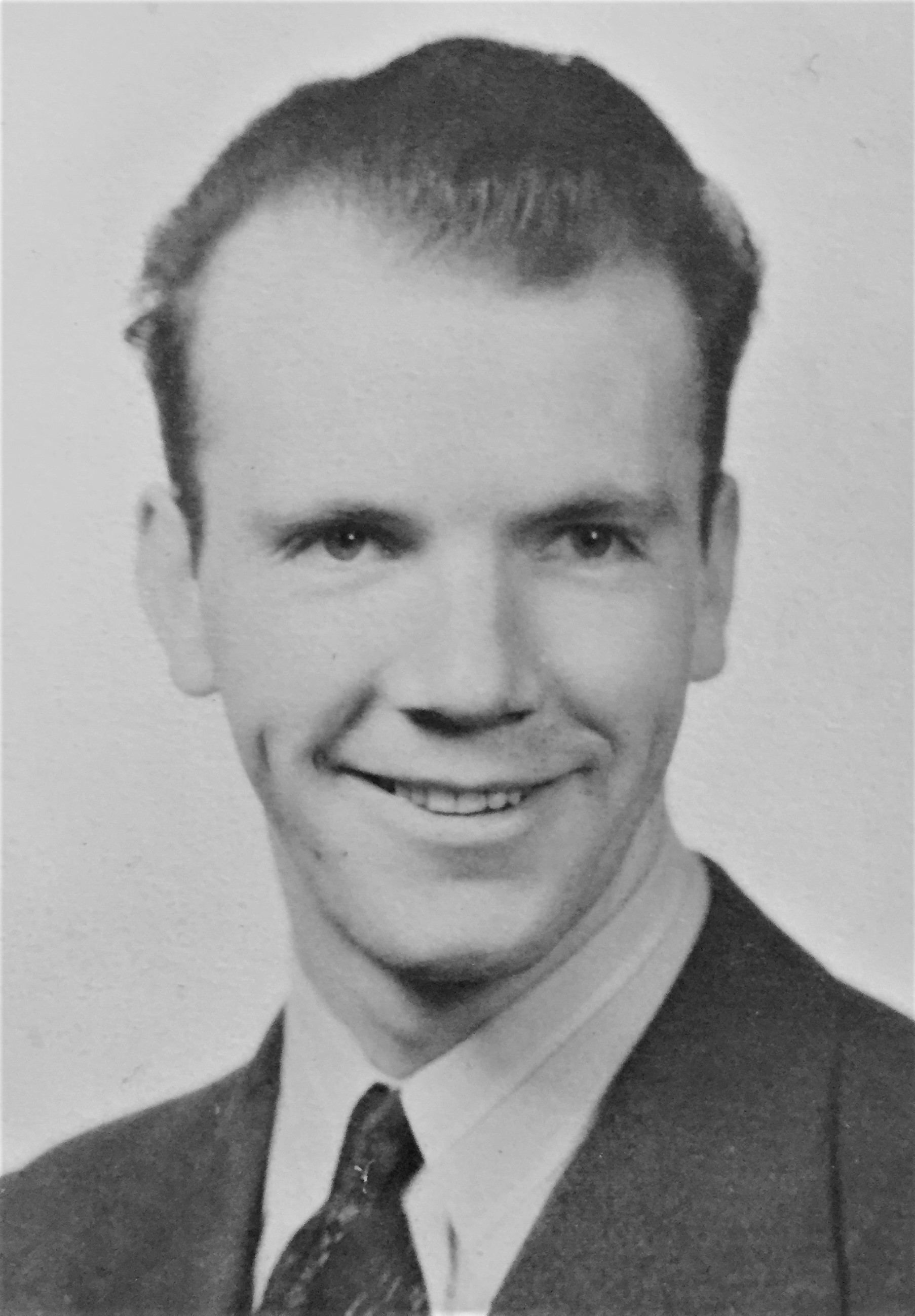 Darrow Dean McCarthy (1920 - 1991) Profile