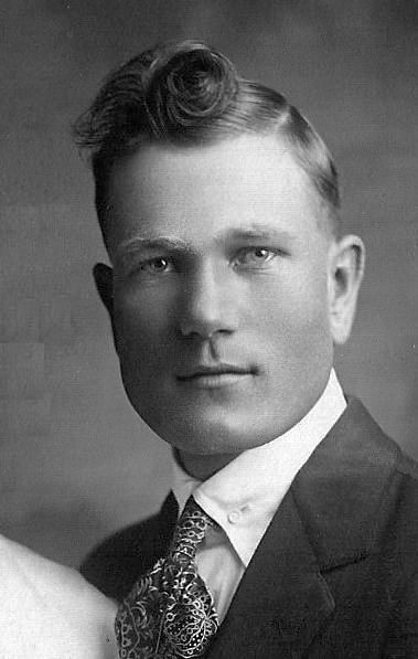 Ivan Magnusson (1900 - 1986) Profile