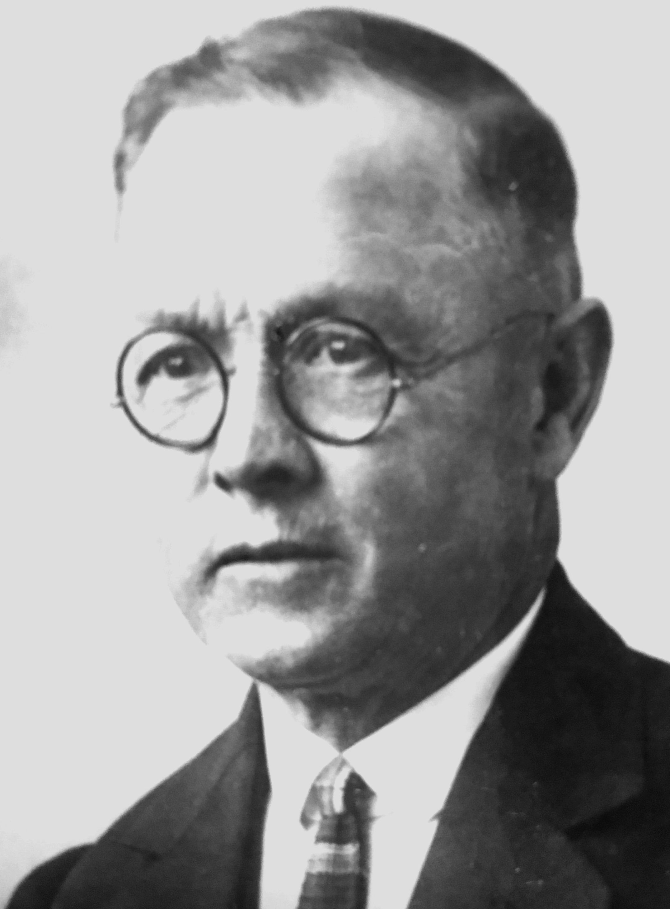 Julius Miller (1866 - 1951) Profile