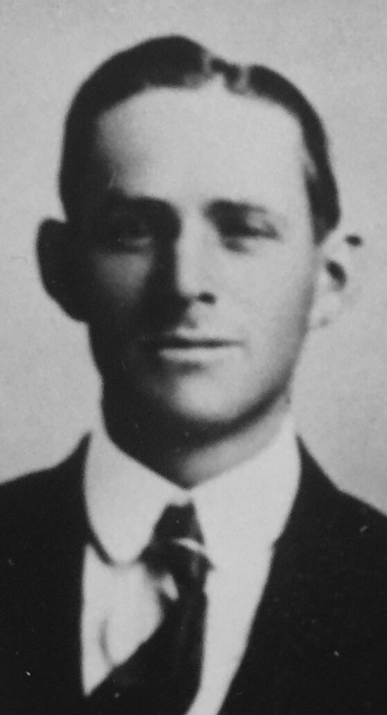 Lester Curtis Miner (1882 - 1968) Profile