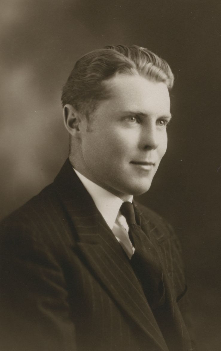 Levi E Manwaring (1901 - 1994) Profile