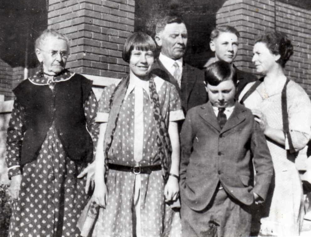 President Anderson's family Norwegian Mission ca 1927