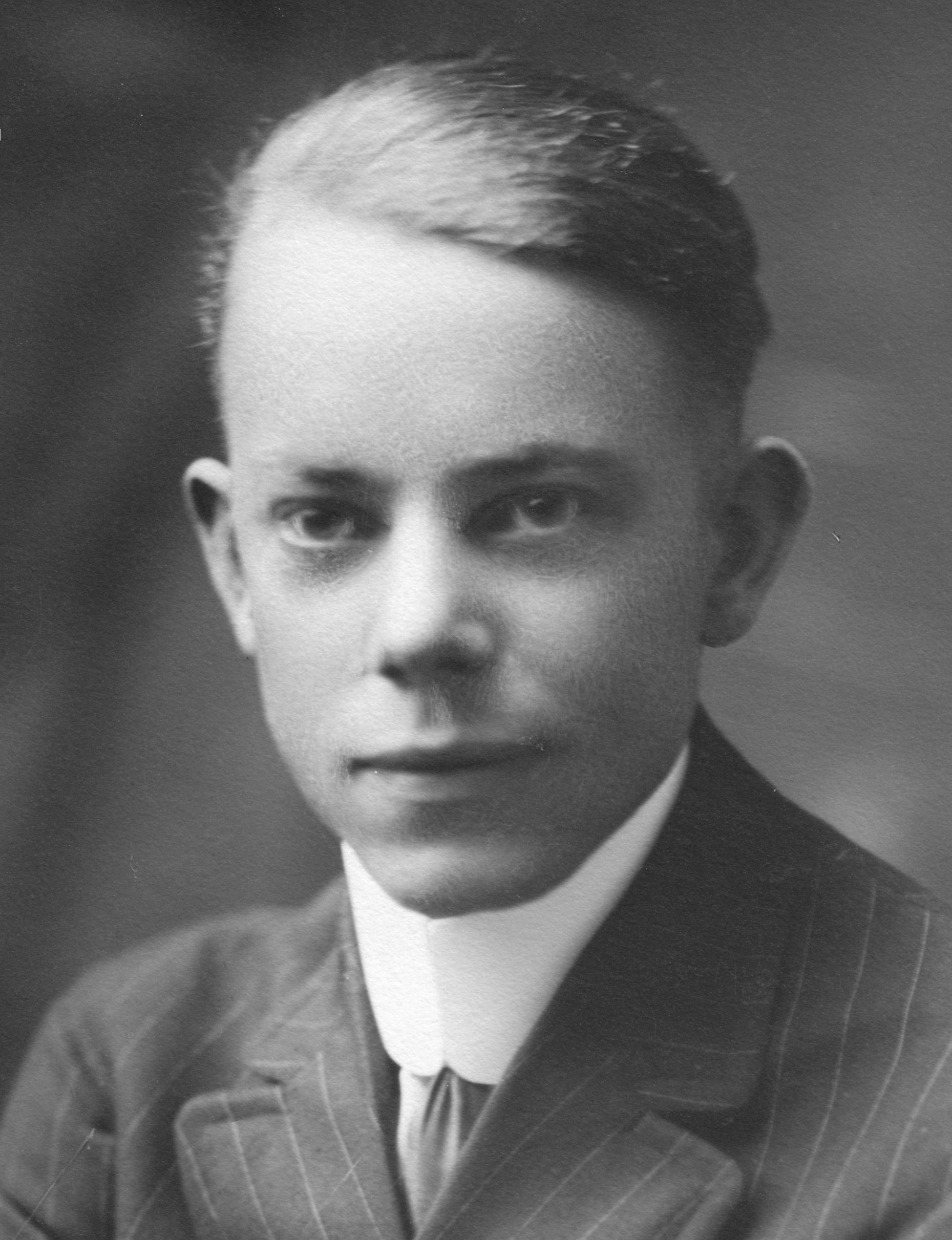Daniel Ernest Nelson (1888 - 1977) Profile