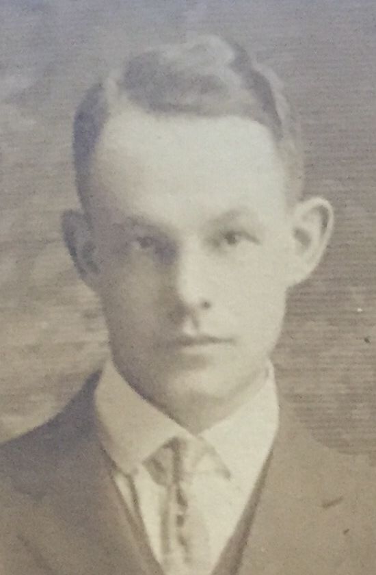 Carl John Olsen (1884 - 1934) Profile