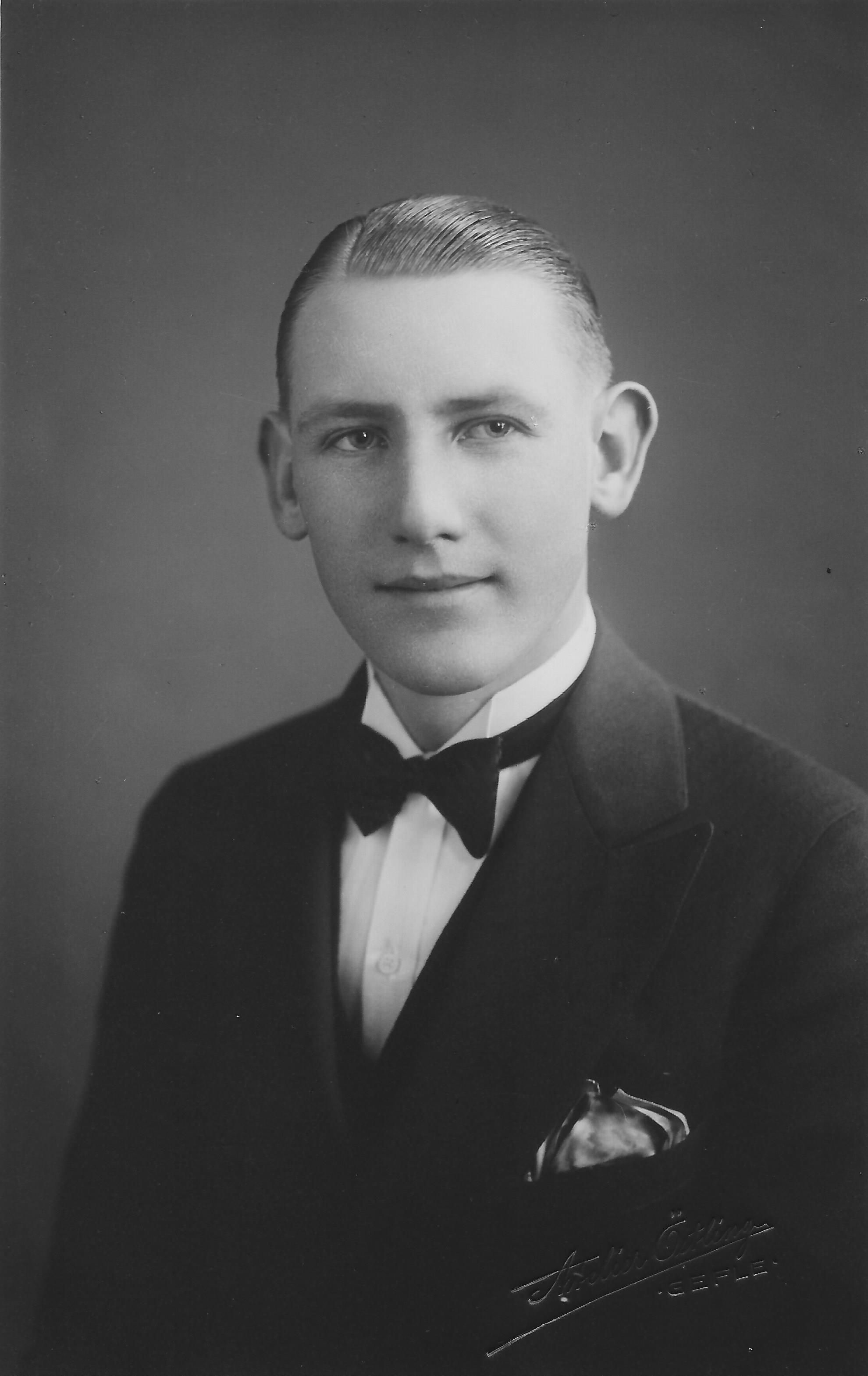 Hugh Argyle Pehrson (1909 - 2002) Profile