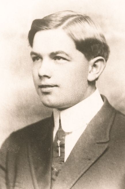 Christian Petersen Jr. (1895 - 1973) Profile